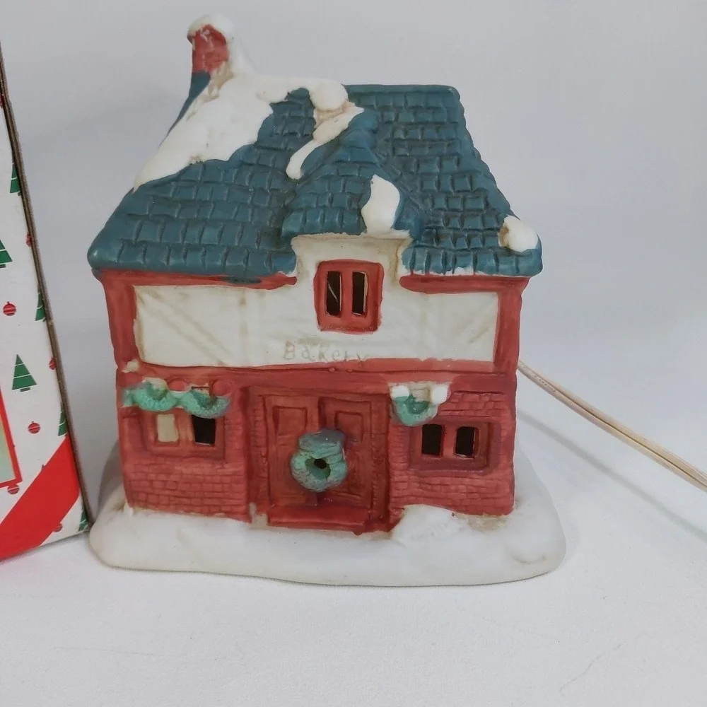 Vintage Christmas Village Lighted House 